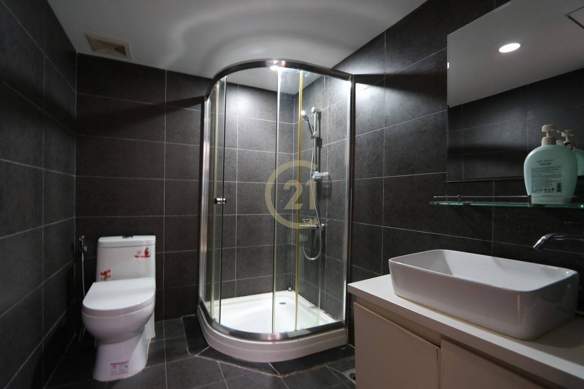 VINTAGE TWO BEDROOM FOR RENT