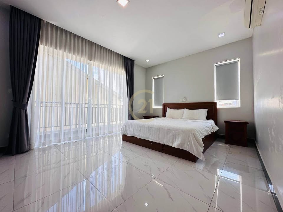 WESTERN ONE BEDROOM FOR RENT