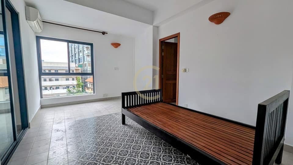 CLASSIC TWO BEDROOM FOR RENT