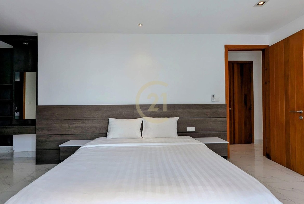 WESTERN TWO BEDROOM FOR RENT