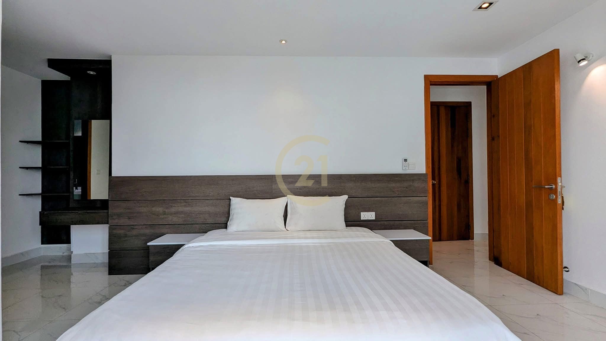 WESTERN TWO BEDROOM FOR RENT