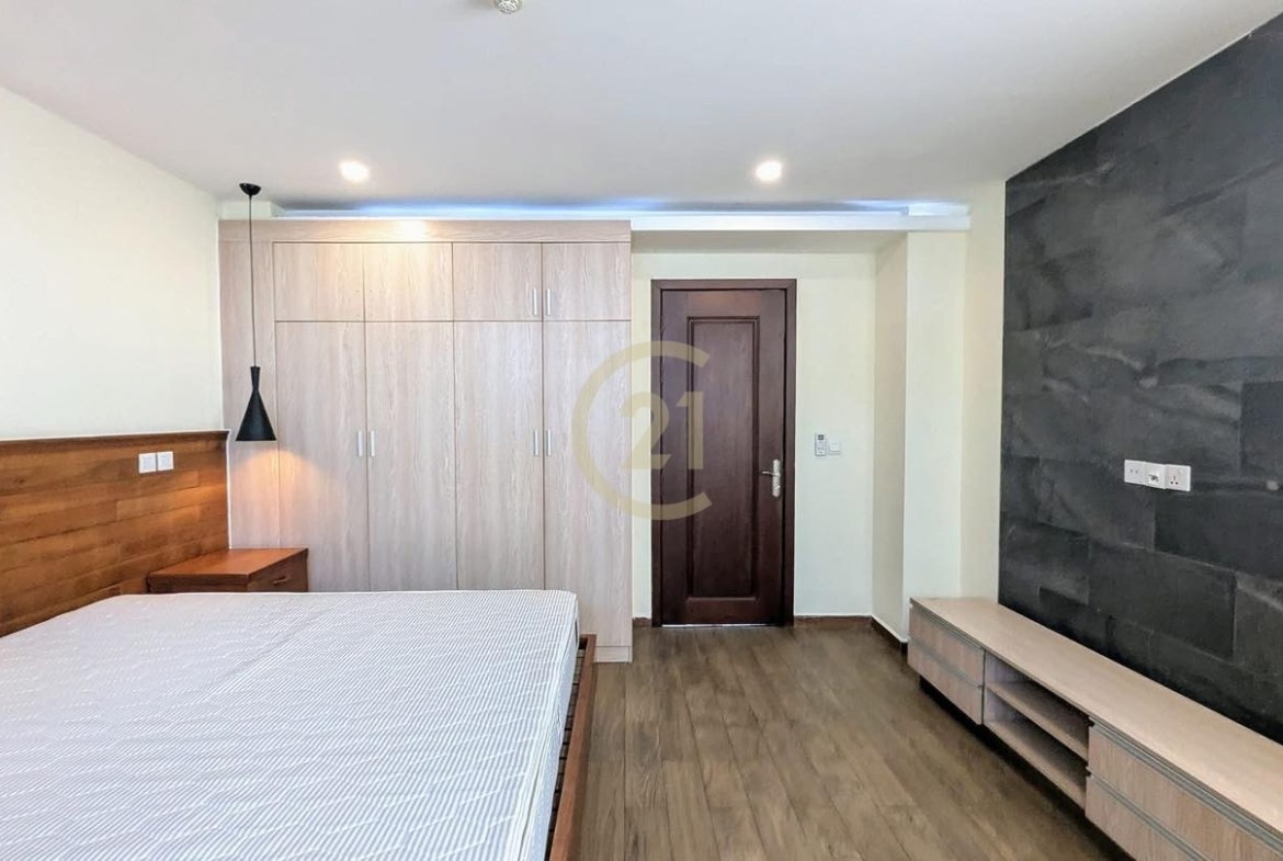 LUXURIOUS THREE BEDROOM FOR RENT