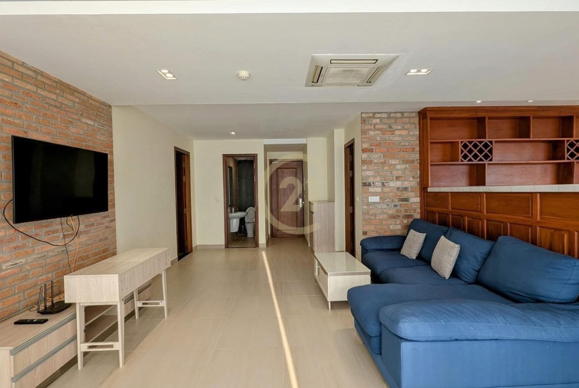 LUXURIOUS THREE BEDROOM FOR RENT