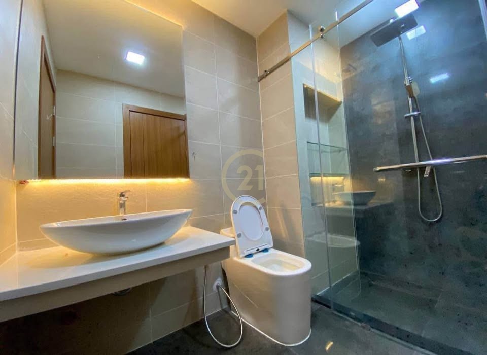 SPECIOUS TWO BEDROOM FOR RENT
