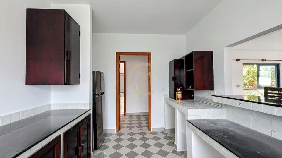 CLASSIC TWO BEDROOM FOR RENT