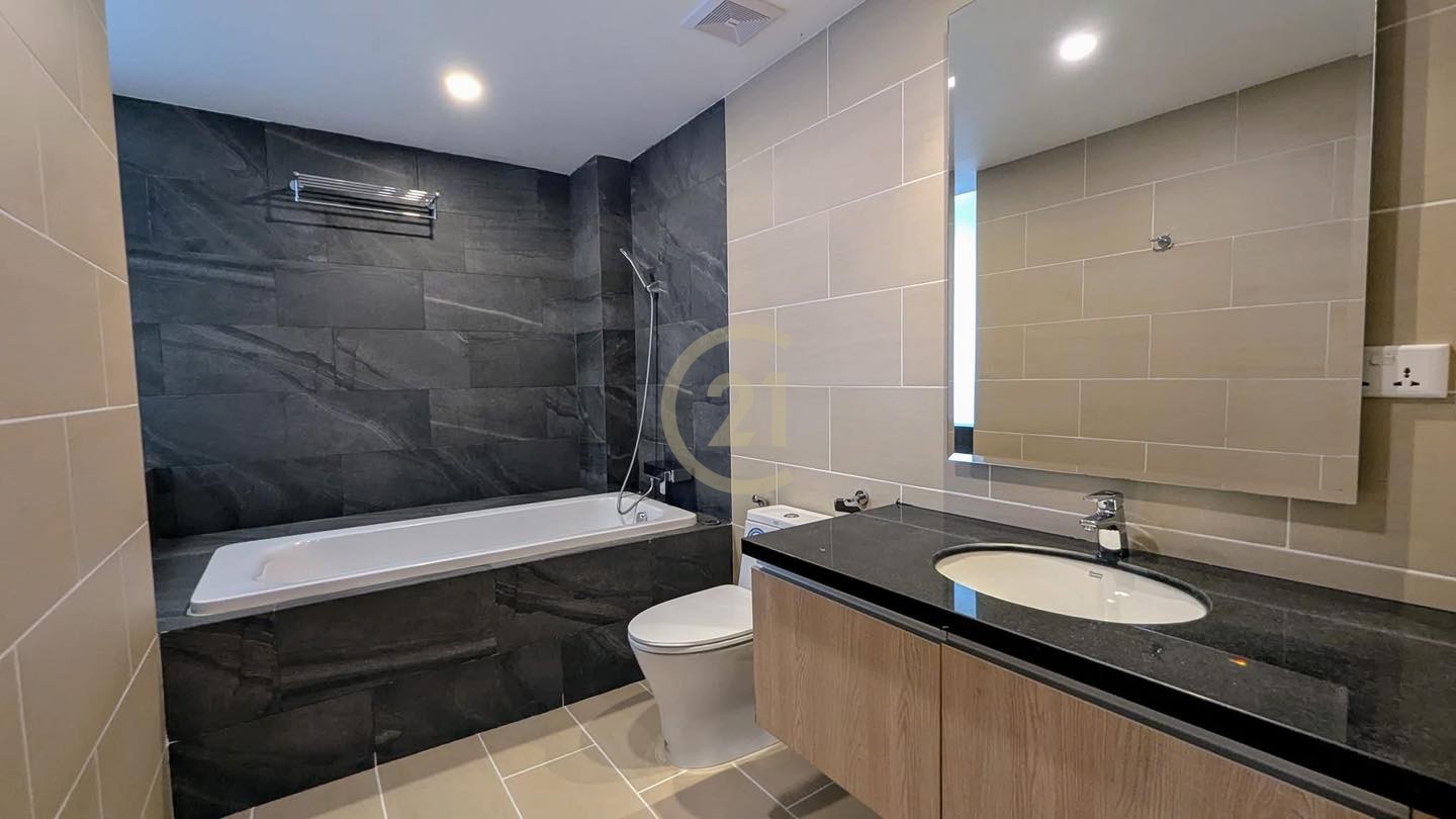 497551946_1258464229616338_8158823986403293175_n LUXURIOUS THREE BEDROOM FOR RENT