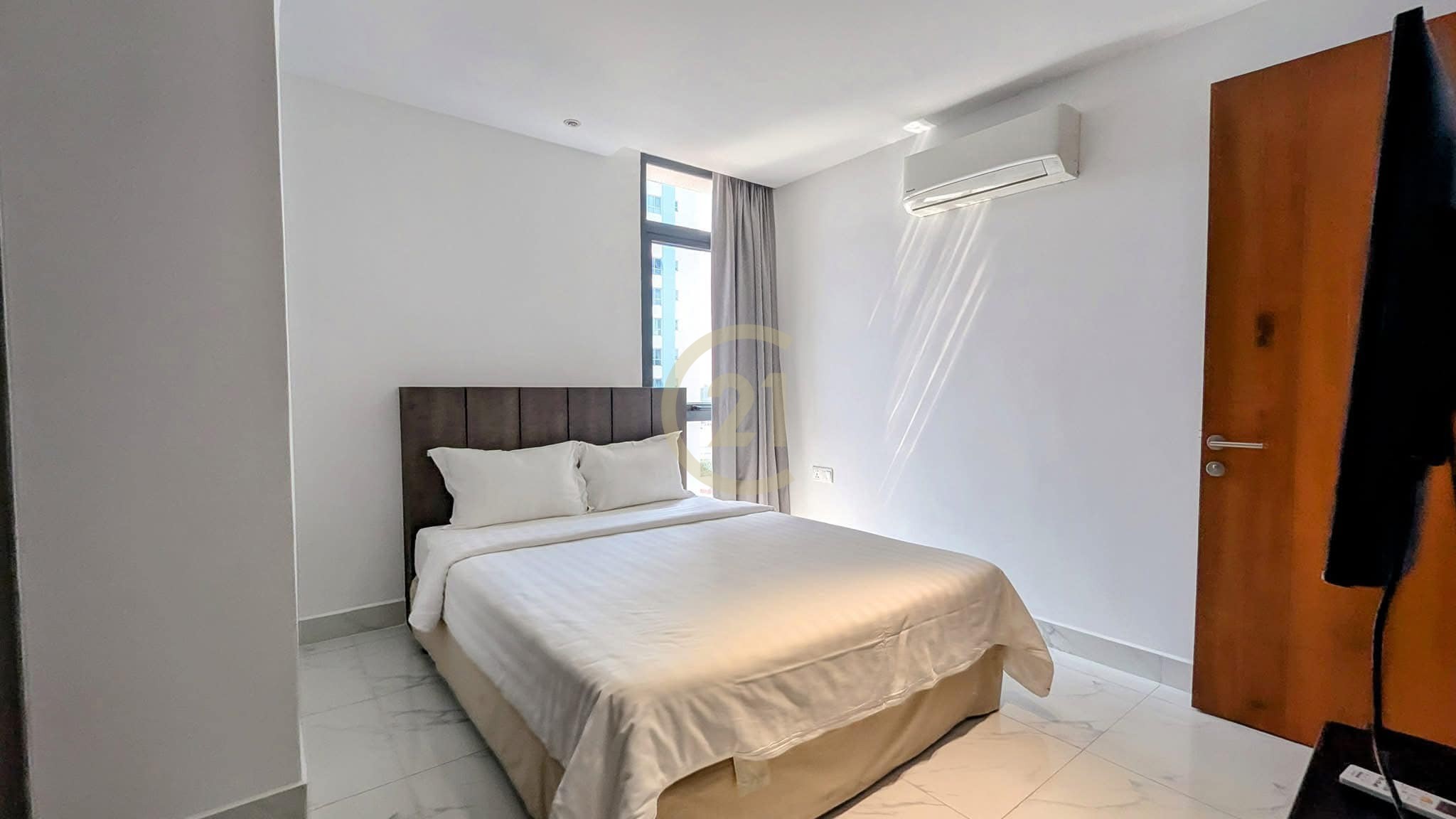 WESTERN TWO BEDROOM FOR RENT