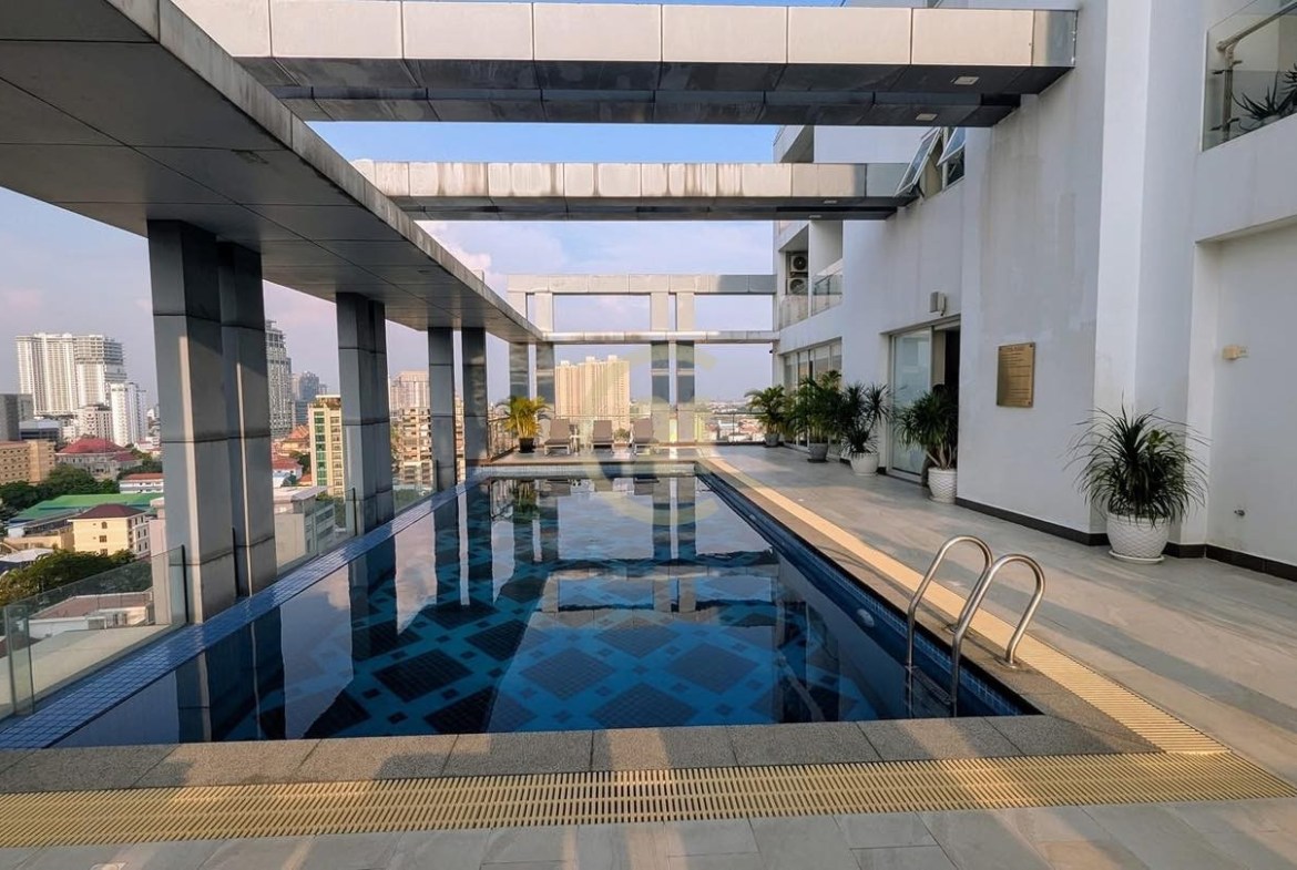 LUXURIOUS THREE BEDROOM FOR RENT