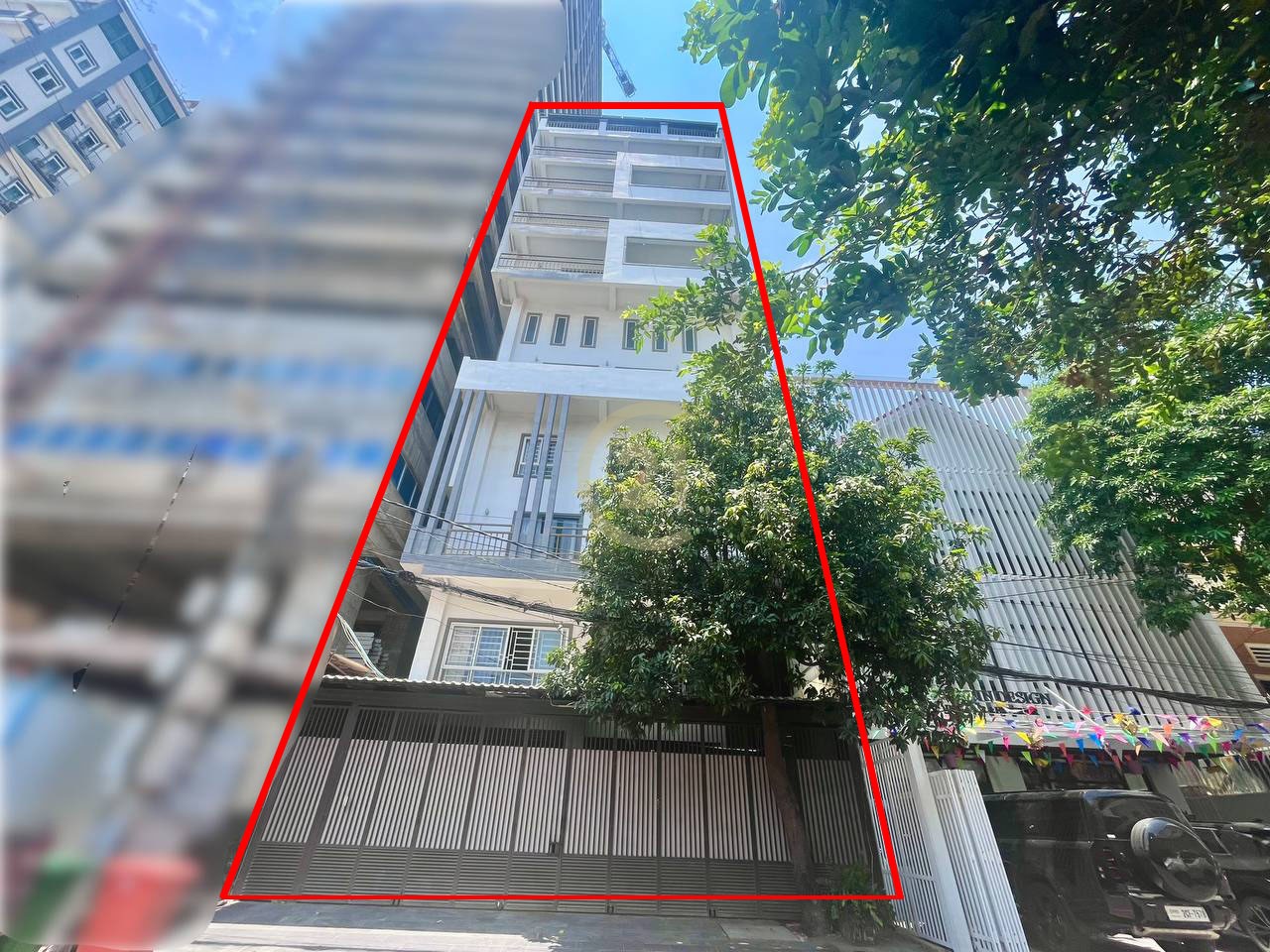 Luxury Building For Rent At TTP