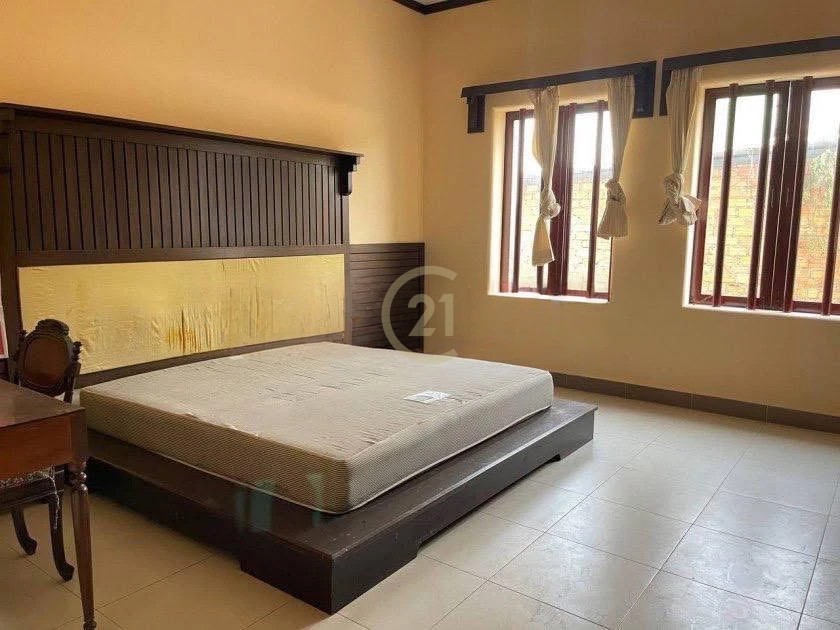 Biggest Villa For Rent In Toul Kork