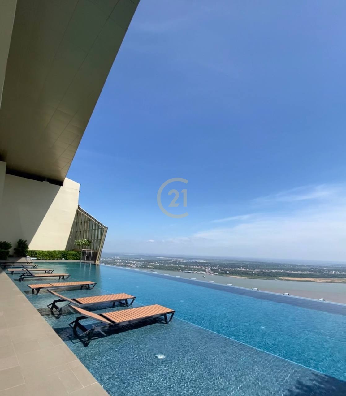 Nice Decoration 3 Bedroom For Rent at The Peak