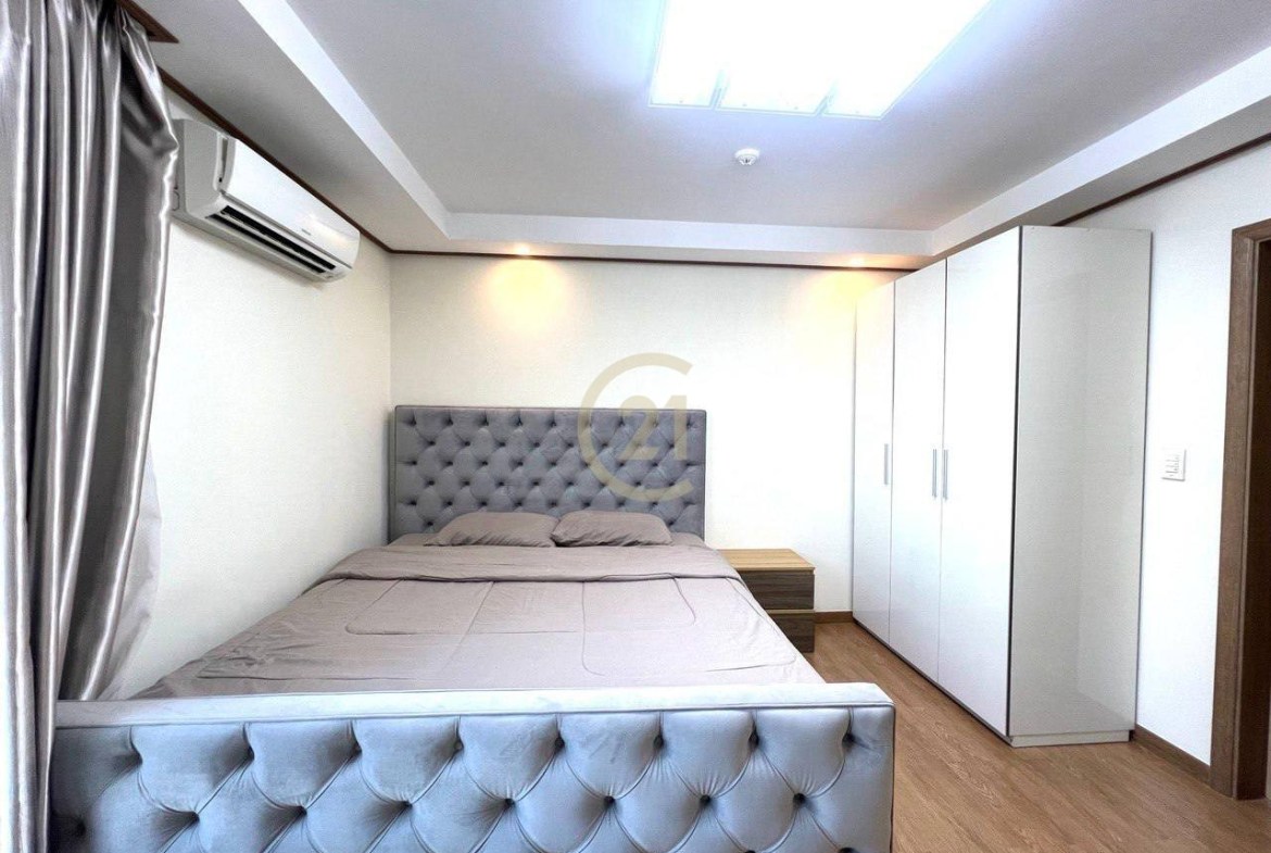 Cozy Condo 2 Bedroom for Rent at BKK1