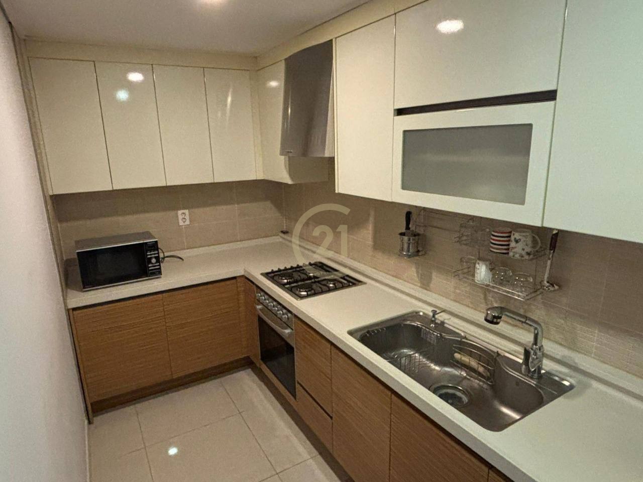 Luxury Two bedroom For Rent At BKK1