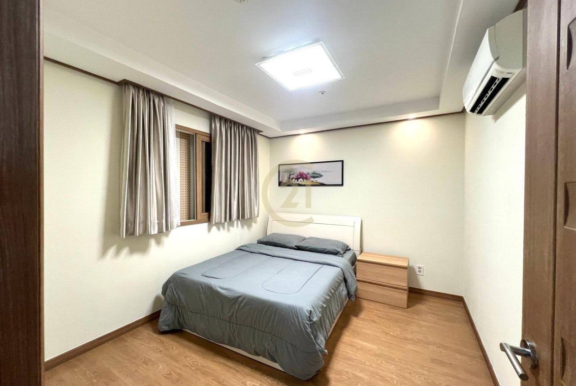 Cozy Condo 2 Bedroom for Rent at BKK1