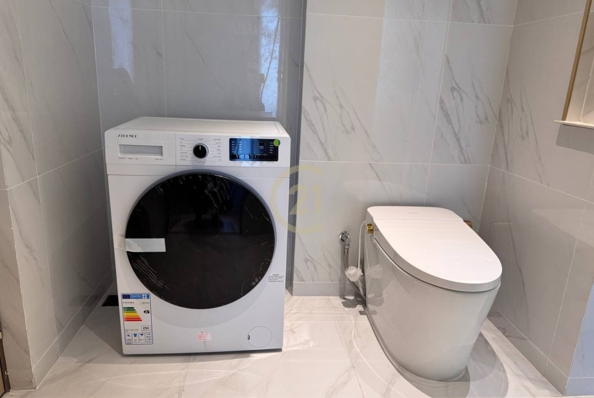 Brand New 1 Bedroom Condo For Rent at Koh Norea