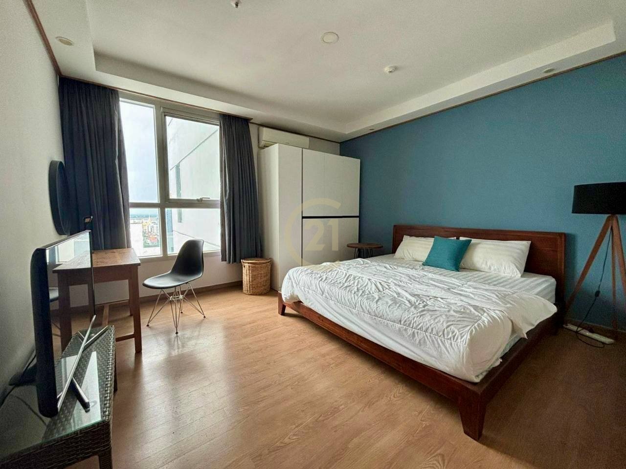 Luxury Two bedroom For Rent At BKK1