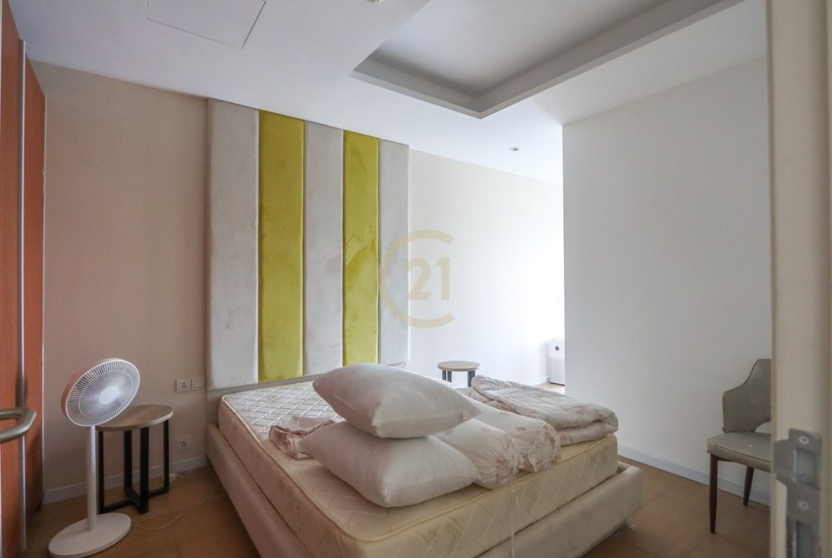 Western One Bedroom For Rent At Tonle Bassac