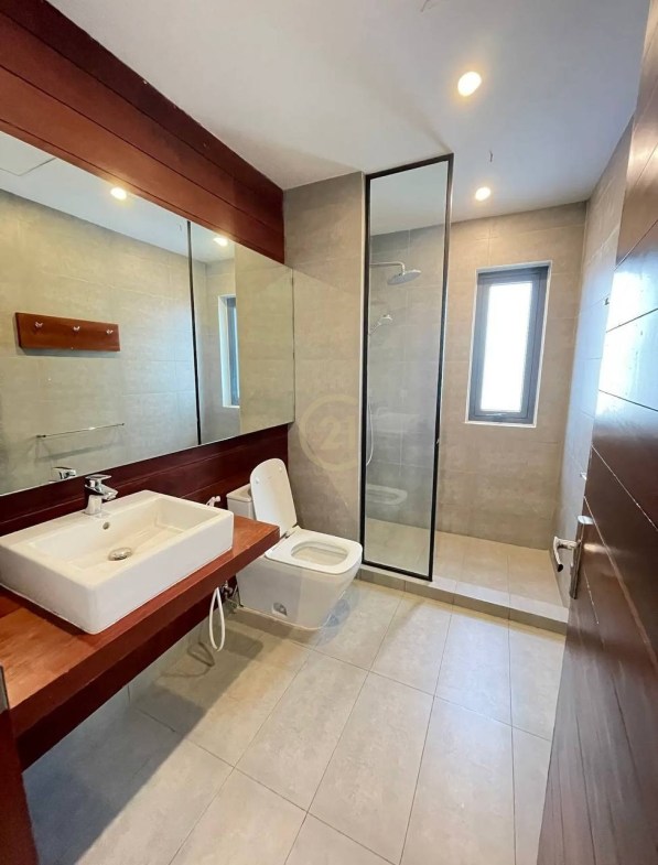 BRAND NEW ONE BEDROOM FOR RENT