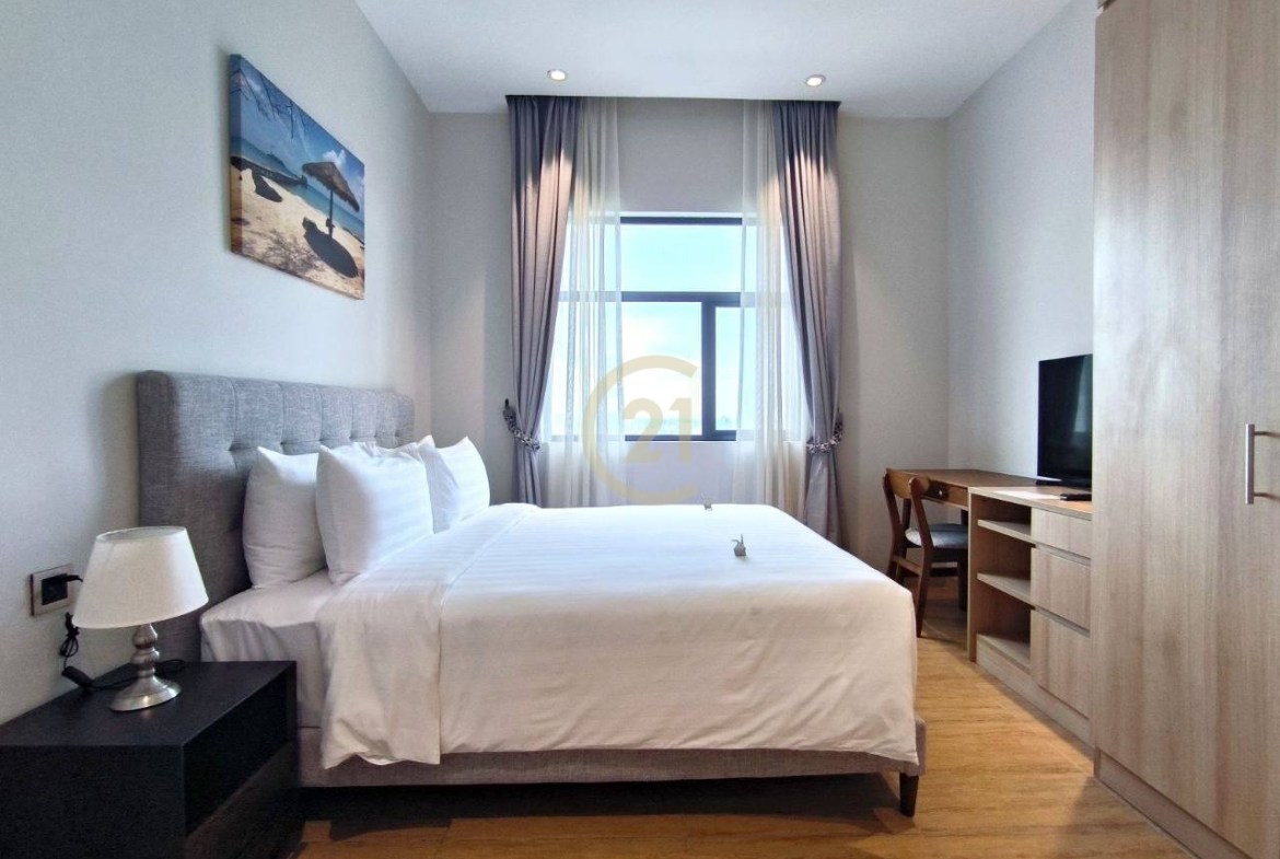 Luxury One Bedroom For Rent At BKK1