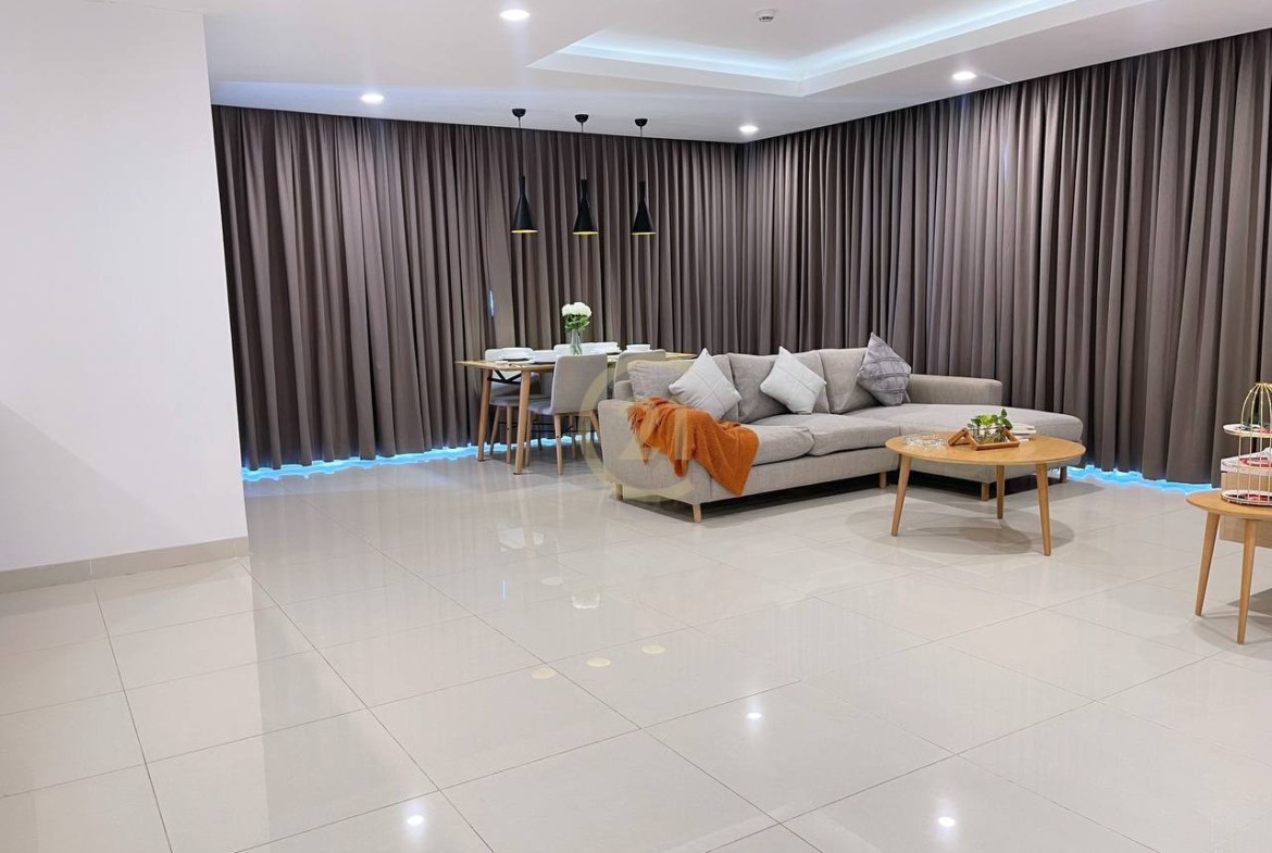 STYLISH THREE BEDROOM FOR RENT