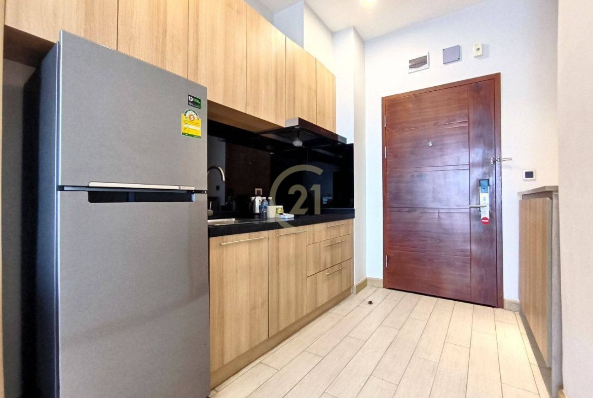 Luxury One Bedroom For Rent At BKK1