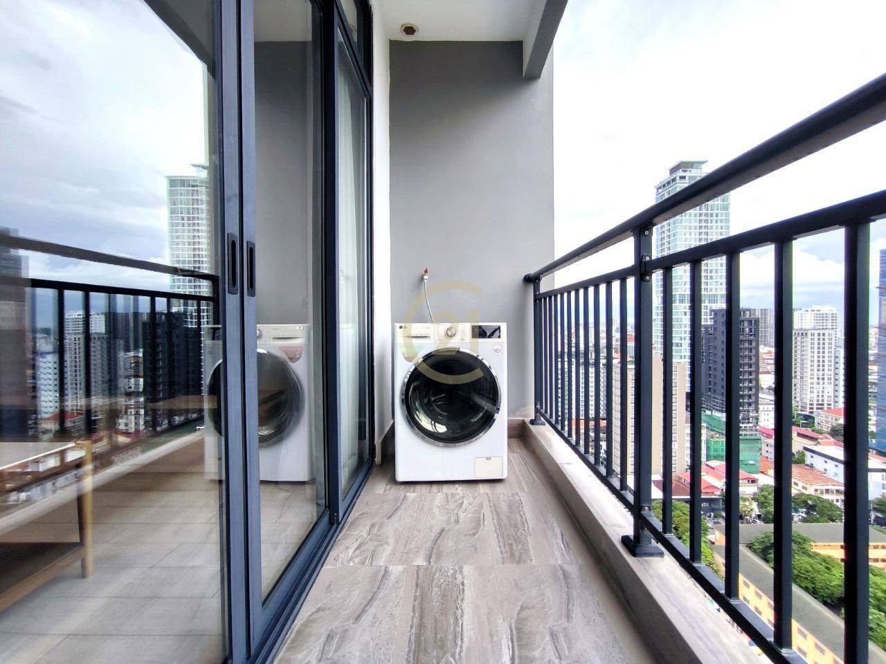 Luxury One Bedroom For Rent At BKK1