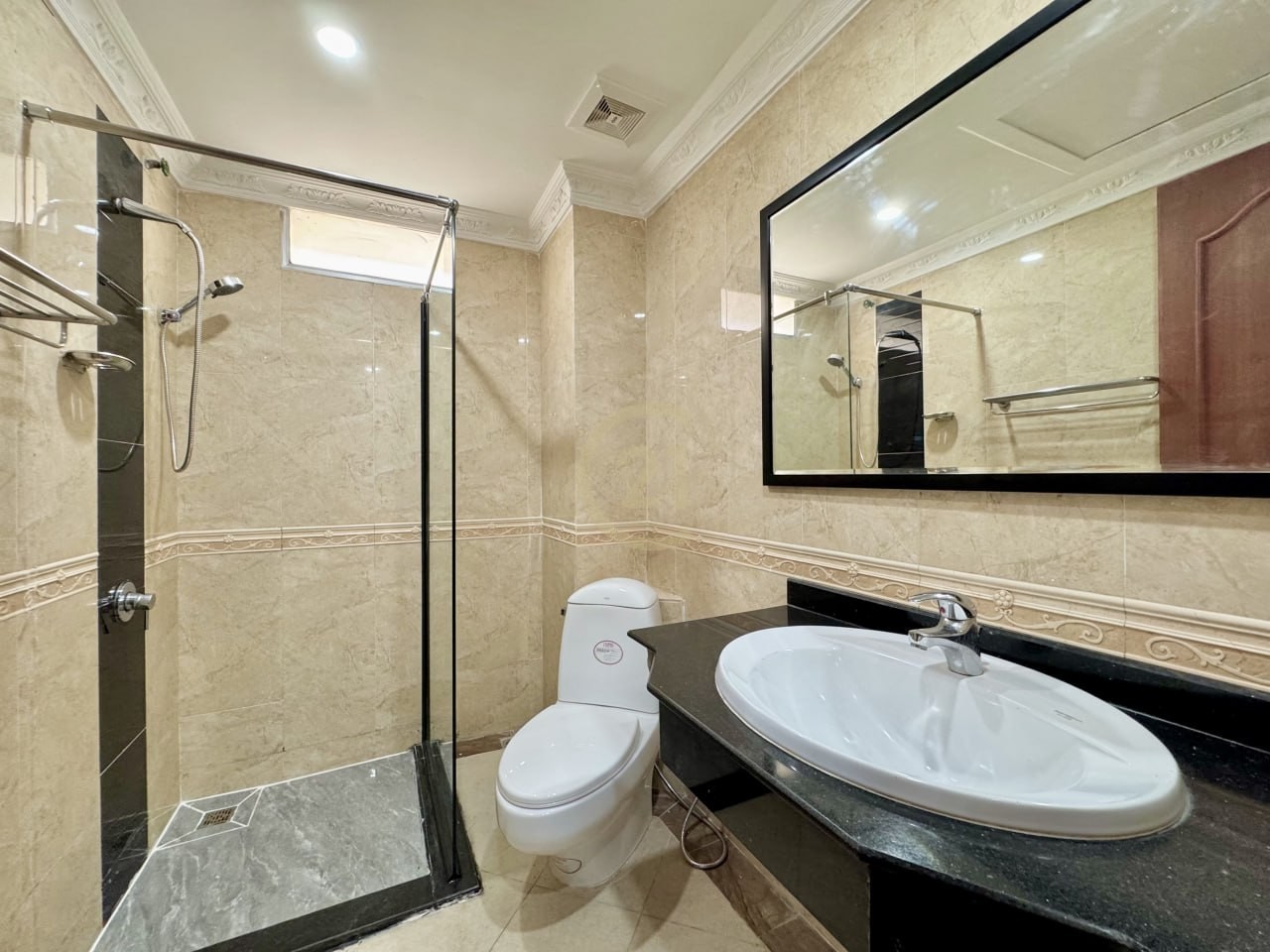 Biggest Two Bedroom for rent at BKK1