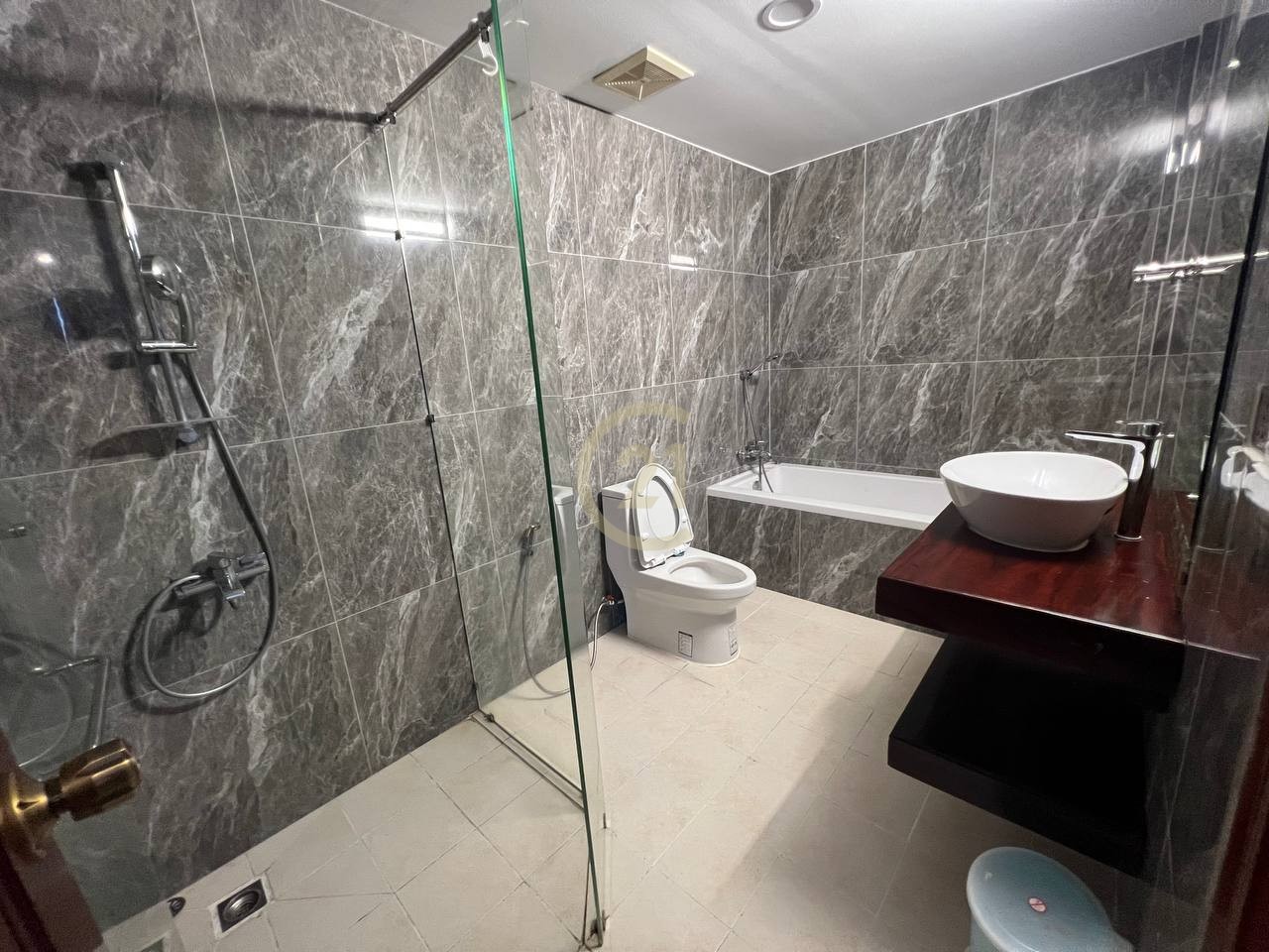 Modern 2-Bedroom Apartment for Rent in BKK1