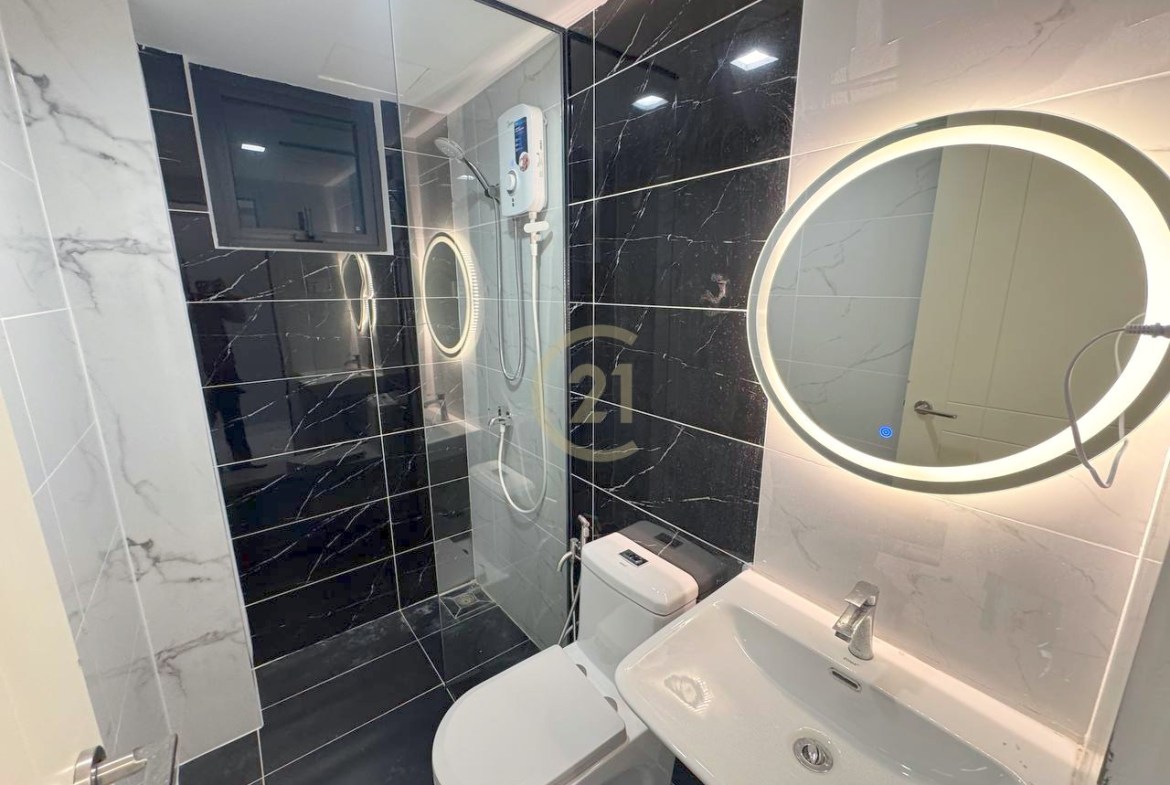 Modern 1 Bedroom For Rent at The Garden 2