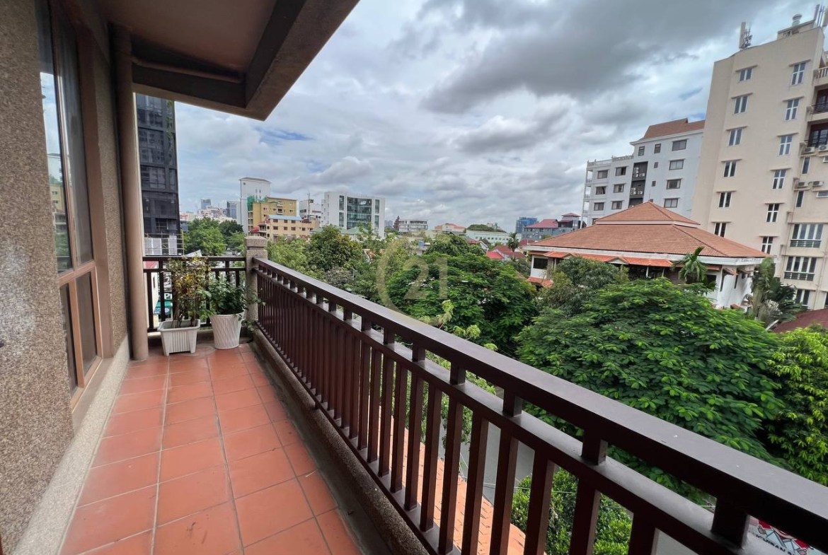Modern 2-Bedroom Apartment for Rent in BKK1
