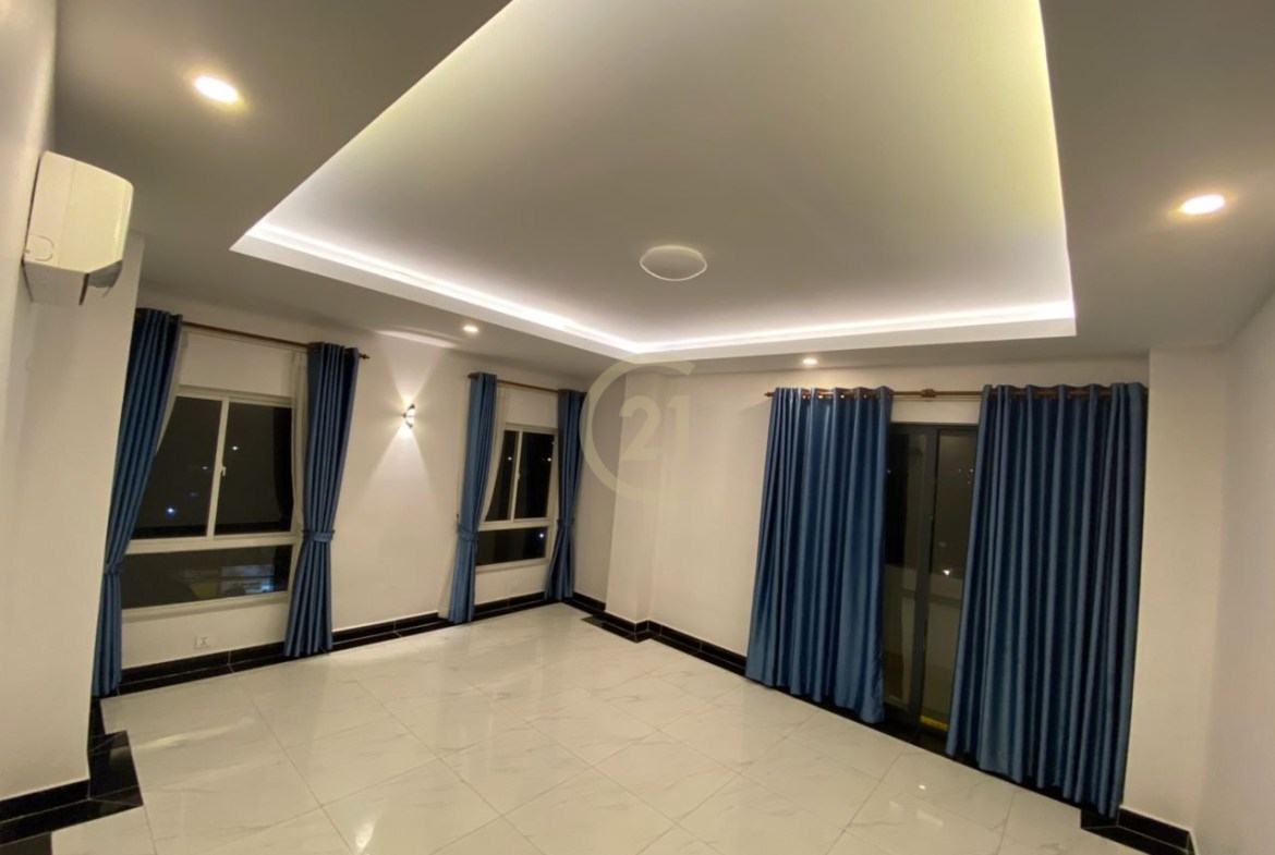 Luxury Building For Rent At TTP