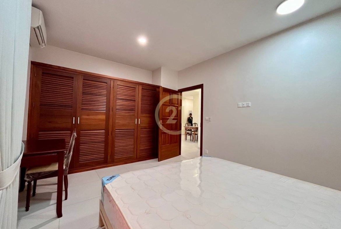 Newly Apartment One Bedroom For Rent at BKK1