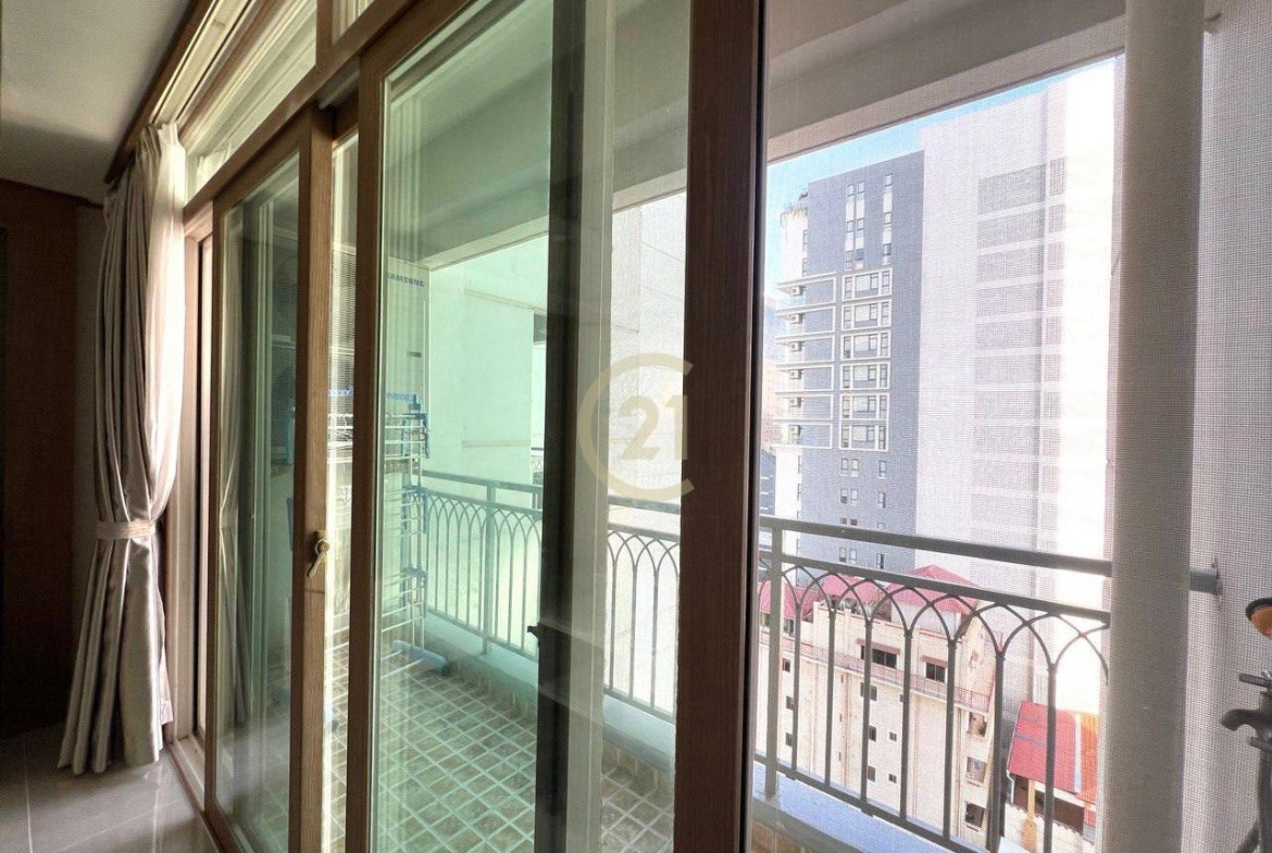Cozy Condo 2 Bedroom for Rent at BKK1