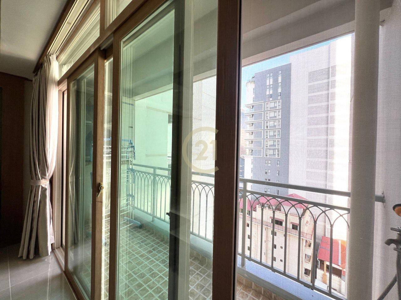 Cozy Condo 2 Bedroom for Rent at BKK1