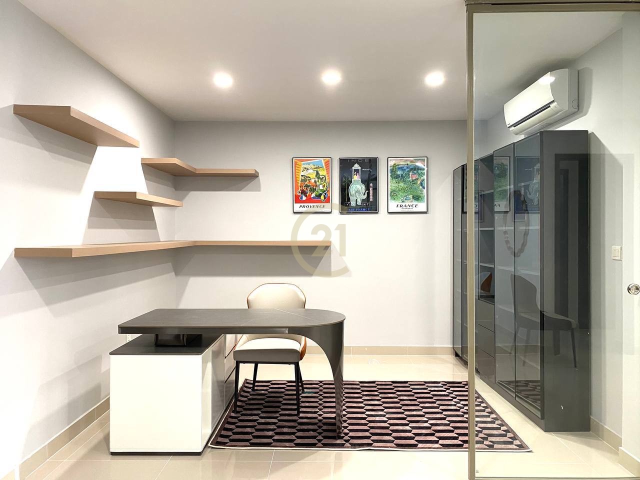Nice Decoration 3 Bedroom For Rent at The Peak