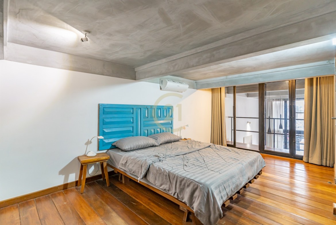 Renovated House 2 Bed For Rent at Doun Penh