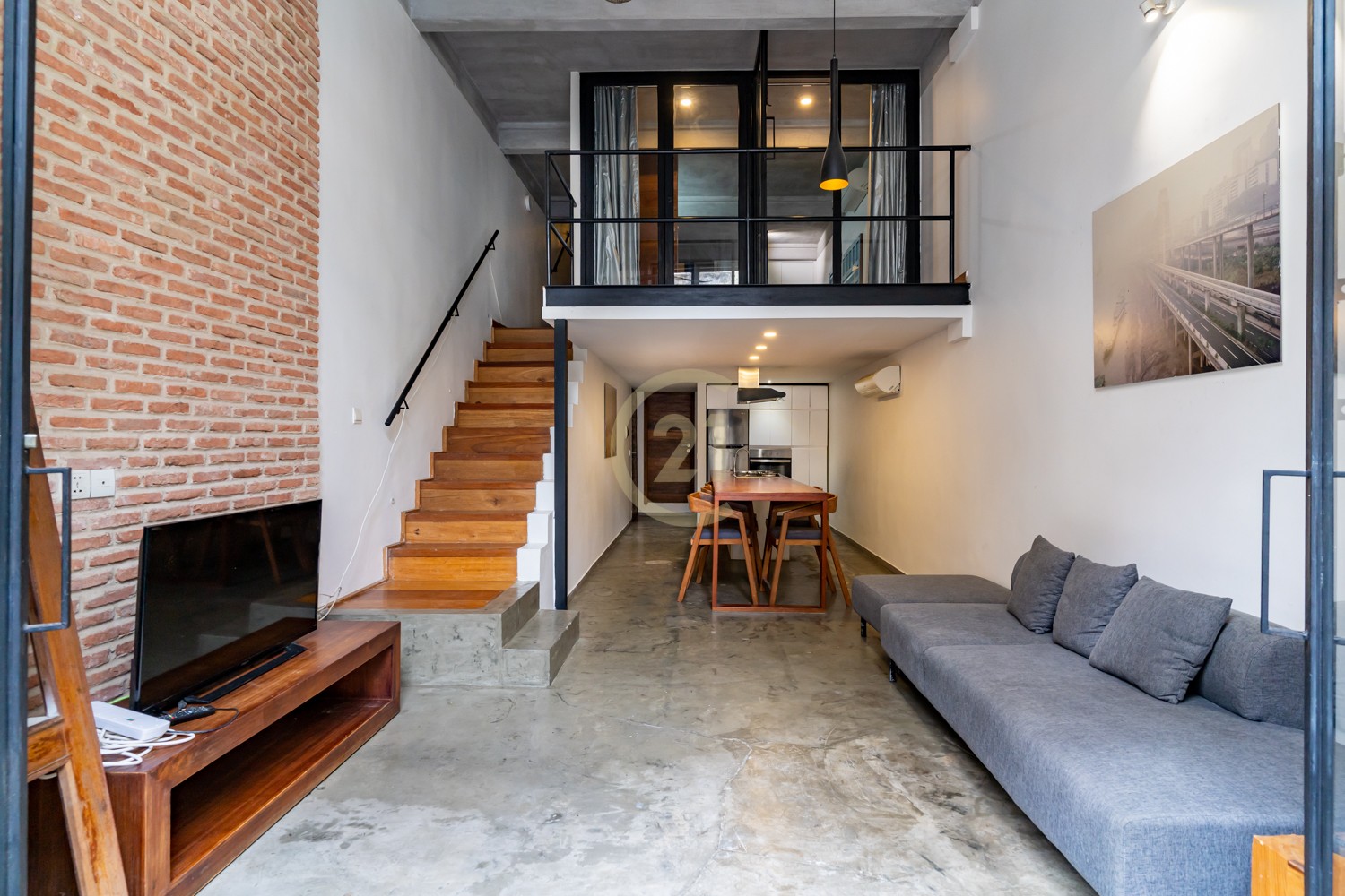 Renovated House 2 Bed For Rent at Doun Penh