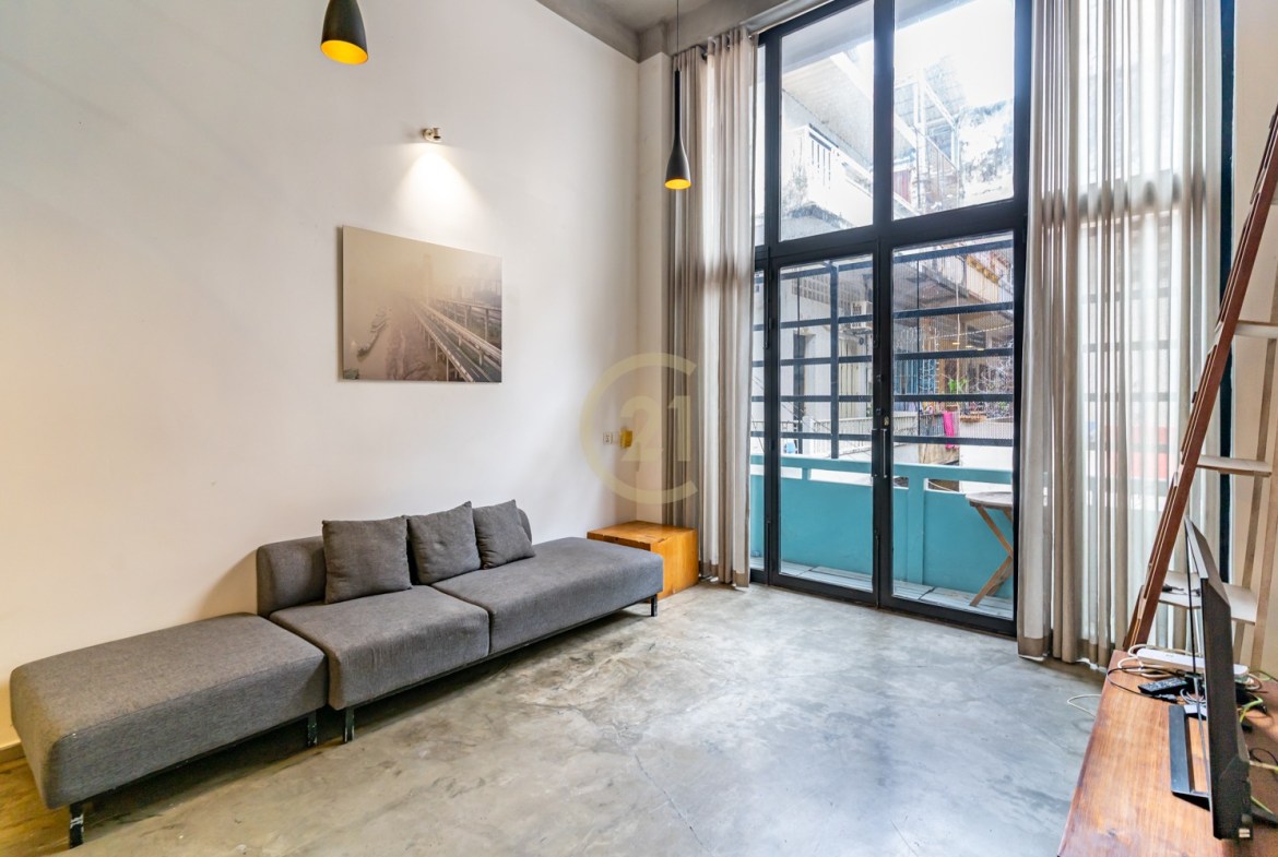 Renovated House 2 Bed For Rent at Doun Penh