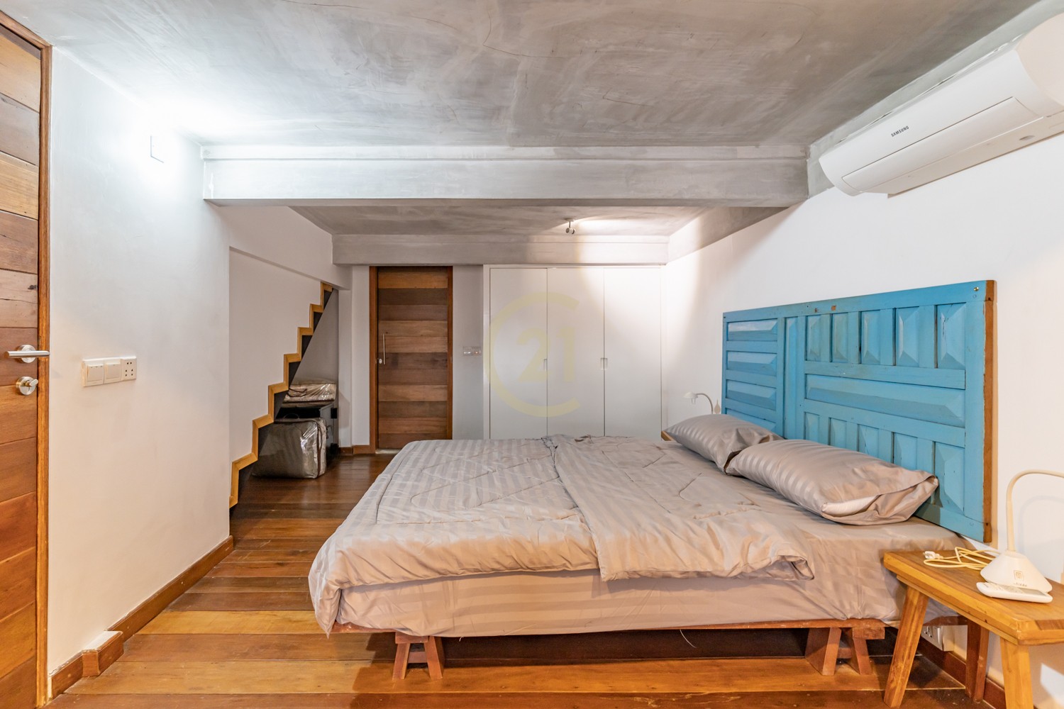 Renovated House 2 Bed For Rent at Doun Penh