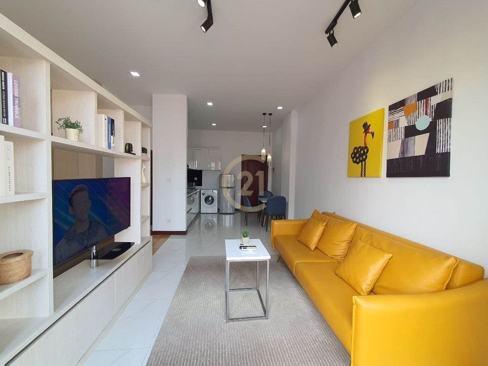 VINTAGE STUDIO ROOM FOR RENT