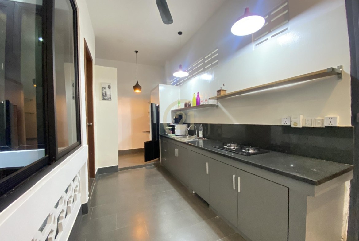 RENOVATED THREE BEDROOM FOR RENT AT DAUN PENH