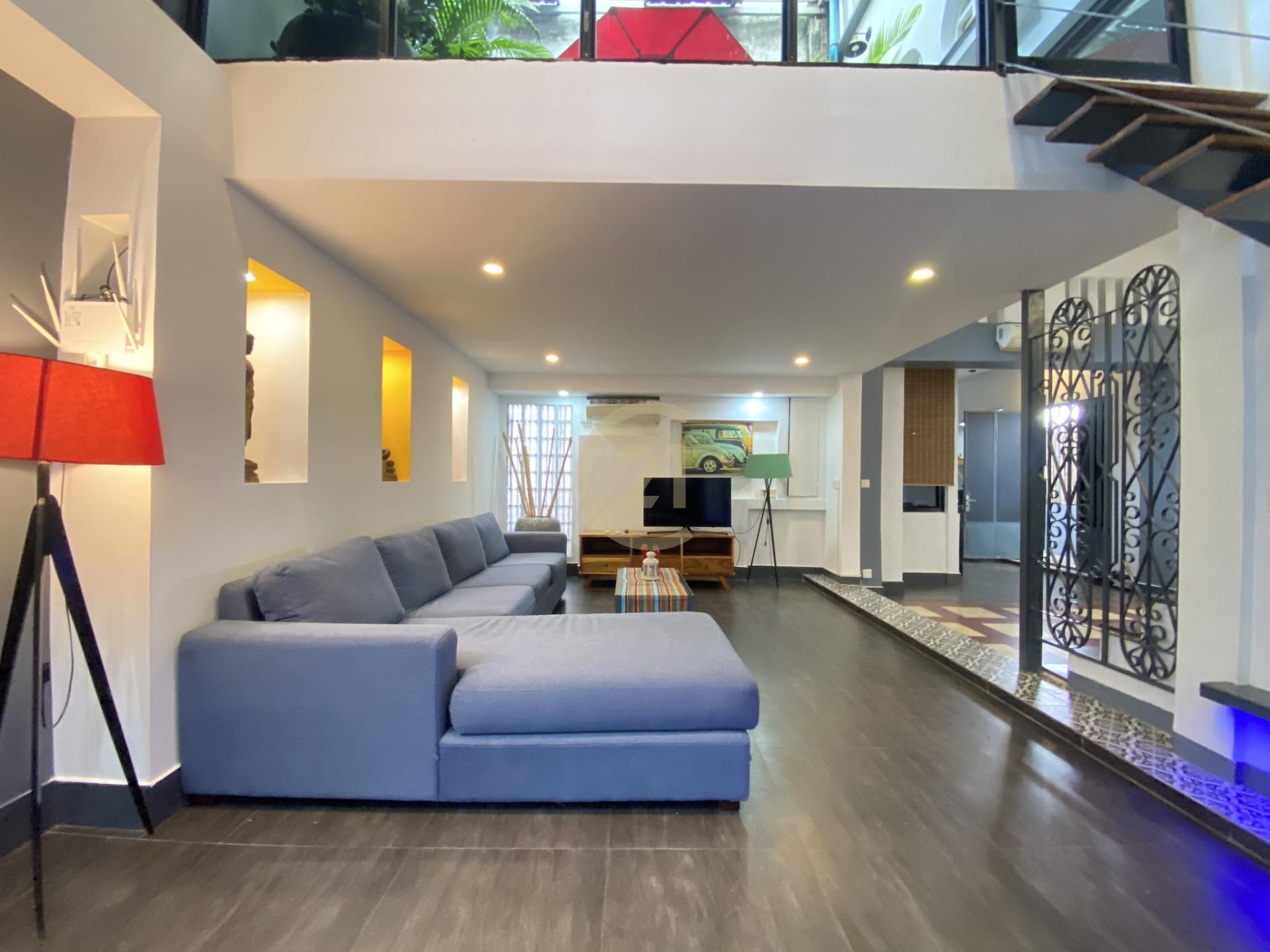 RENOVATED THREE BEDROOM FOR RENT AT DAUN PENH