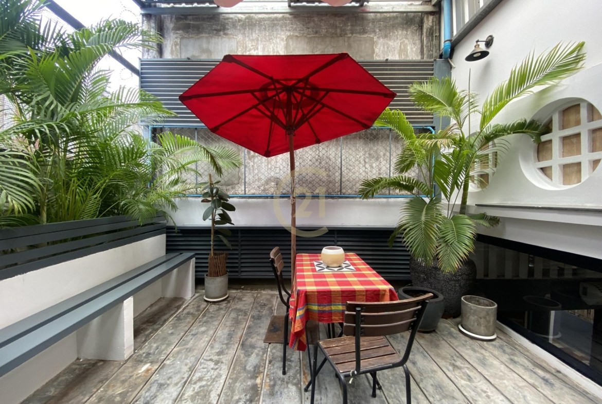 RENOVATED THREE BEDROOM FOR RENT AT DAUN PENH