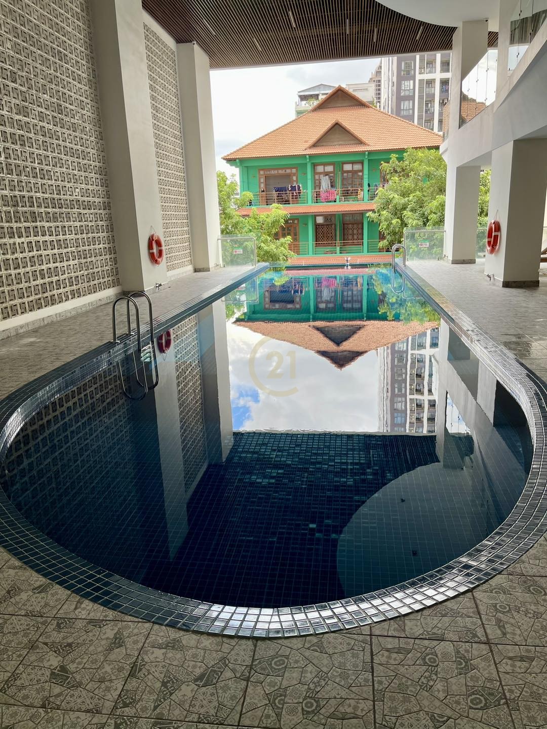 DUPLEX TWO BEDROOM FOR RENT