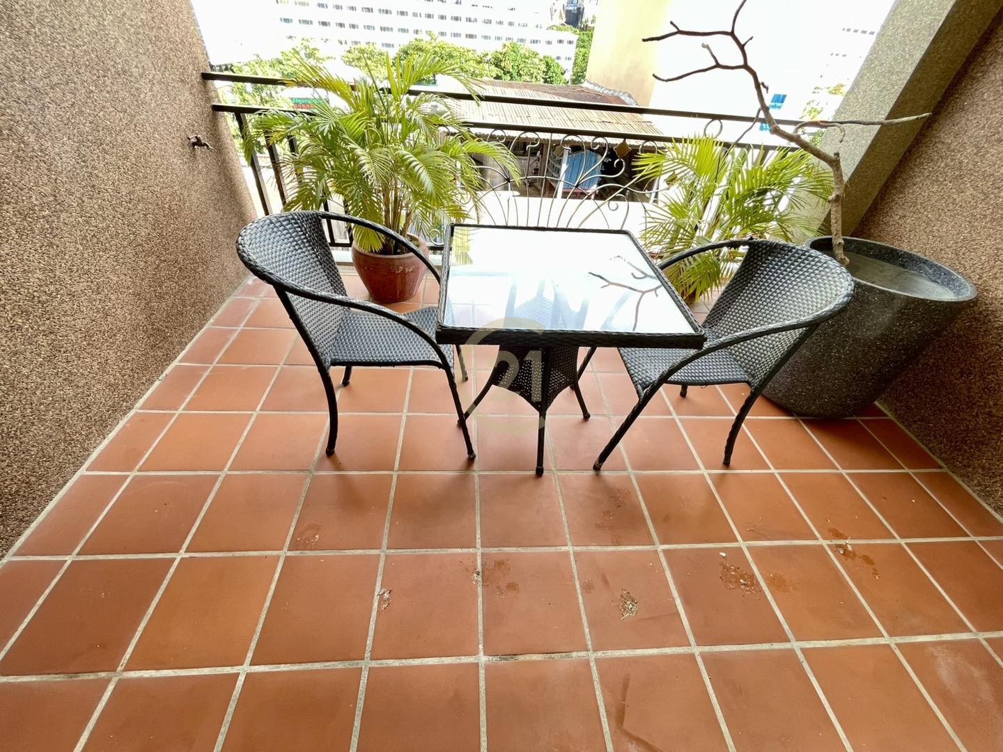 SPECIOUS THREE BEDROOM FOR RENT