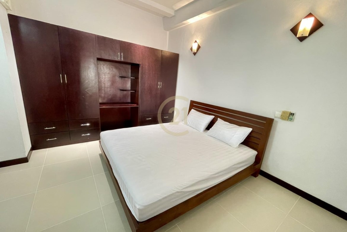 SPECIOUS THREE BEDROOM FOR RENT