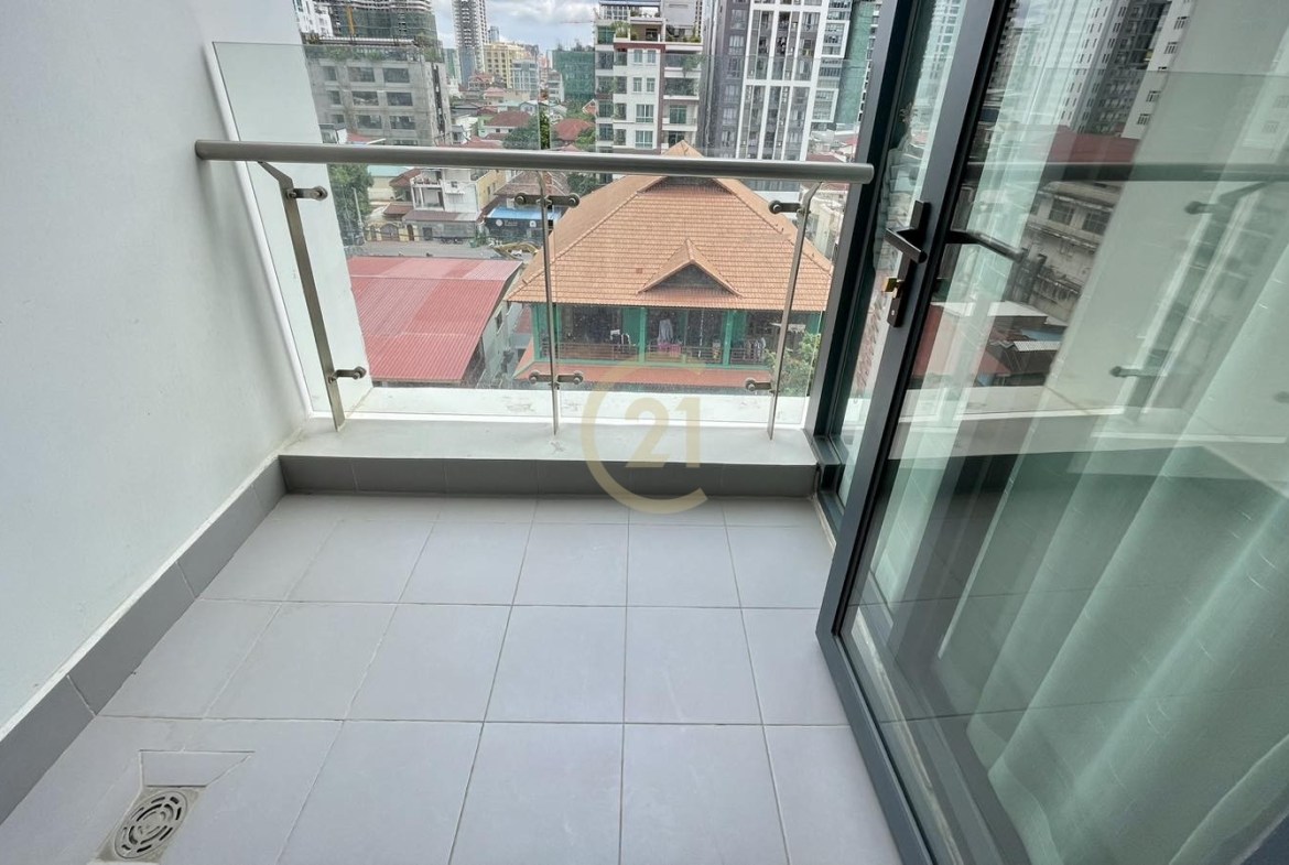 DUPLEX TWO BEDROOM FOR RENT