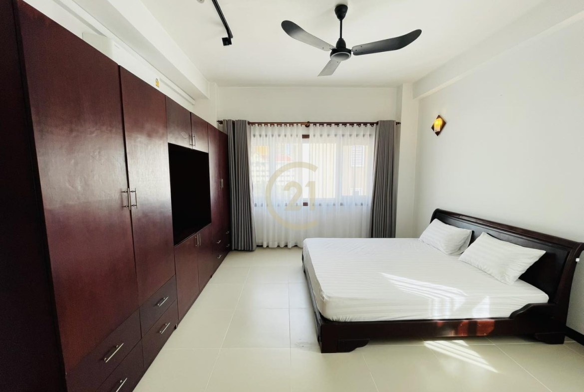 SPECIOUS THREE BEDROOM FOR RENT