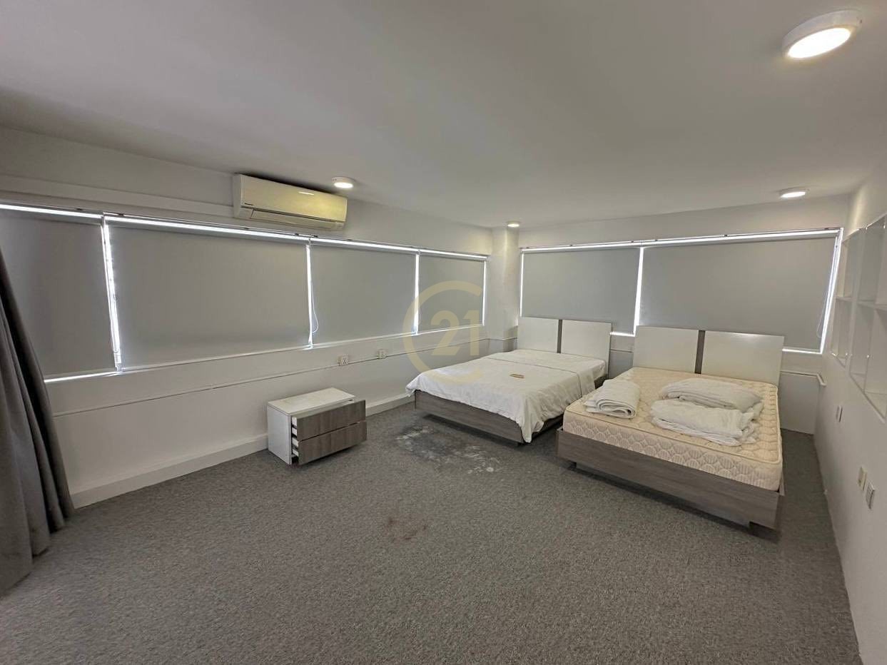 LUXURIOUS PENTHOUSE FOR RENT AT BASSAC LANE
