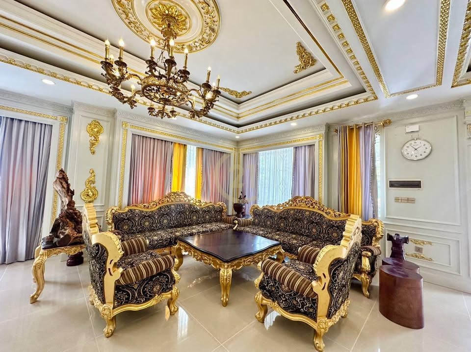 SINGLE VILLA FOR RENT AT PENG HOUT 60M